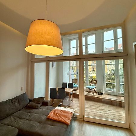 Relax-Wohnung Mit Balkon Ueber Die Weisse Elster Lipsia Esterno foto
